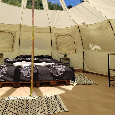 Luna Rock Glamping - Blue Scai Campsite Brezoi